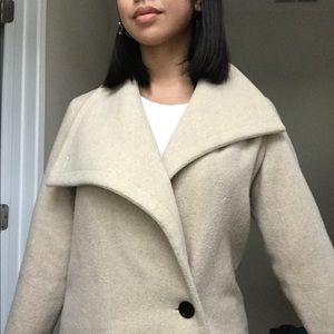 CREAM DOUBLE BREASTED WOMEN’S WOOL COAT